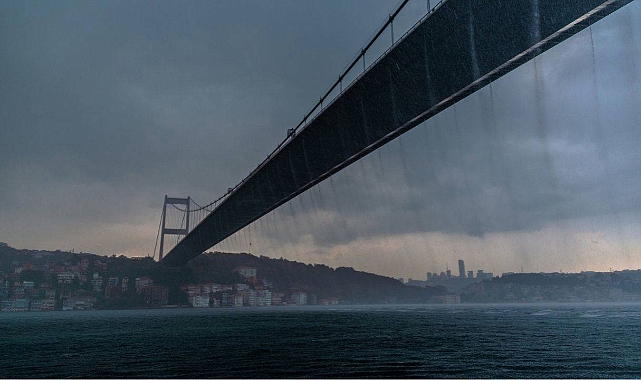 İstanbul'a sağanak geliyor: Saat verildi, yağışlar kaç gün sürecek?